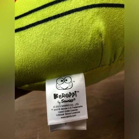 ✨ Keroppi Tokyo Plush - Picture 2 of 3